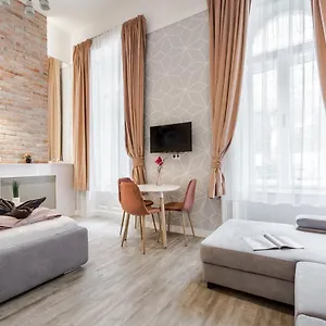 elisabeth-50-aircon-downtown-apartment.inbudapesthotels.com/