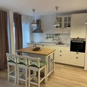 Lovely One Bedroom Next Mall Vitan Bucureşti