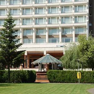 Hotel Ramada By Wyndham Parc, Boekarest